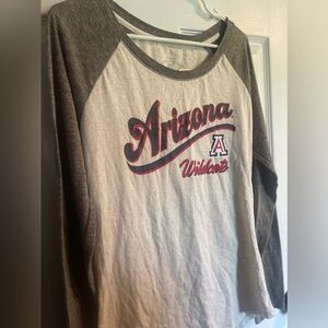 NWT Arizona Wildcats college shirt, size Large